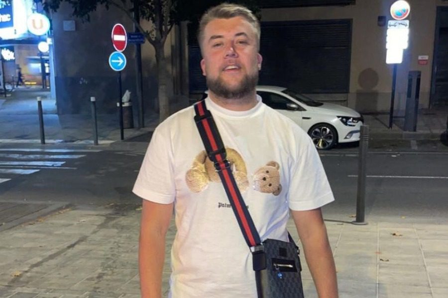 Ψάχνει τον έρωτα που γνώρισε πριν 12 χρόνια στις διακοπές, θα την βρει;