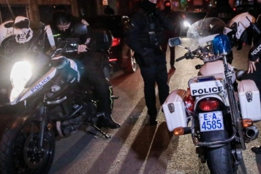 Κρήτη: Δάγκωσε αστυνομικό και του έκοψε κομμάτι από το πηγούνι ‑ σκληρές εικόνες