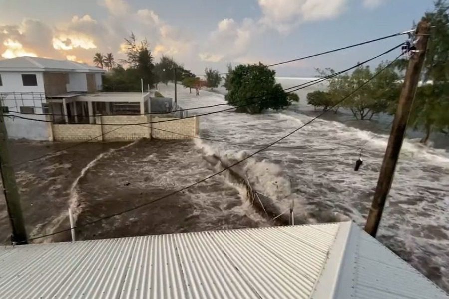 Τόνγκα: Έκρηξη ηφαιστείου προκάλεσε τσουνάμι στον Ειρηνικό Ωκεανό