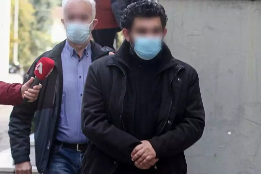 Κάτω Πατήσια: Νέα δίωξη για τον ιερέα ‑ «Είχε ζητήσει κι από μένα να συνευρεθούμε»