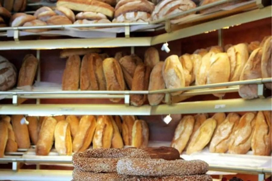 Λάρισα: Βρήκαν πλαστική σακούλα μέσα σε μια φρατζόλα ψωμί