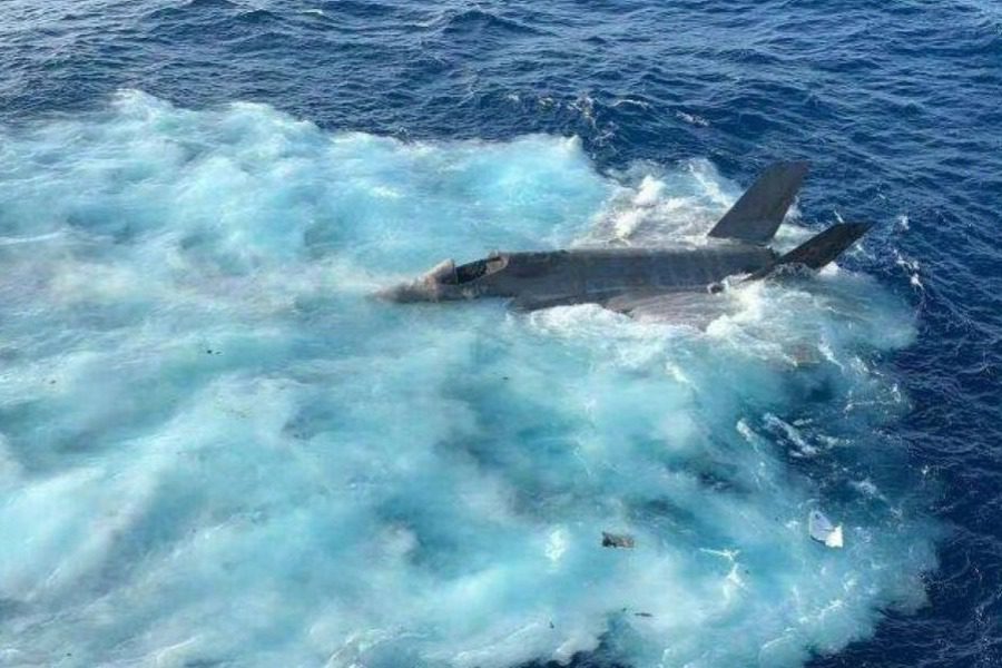 Στη θάλασσα της Νότιας Κίνας αμερικανικό F‑35 που «έπεσε» από αεροπλανοφόρο