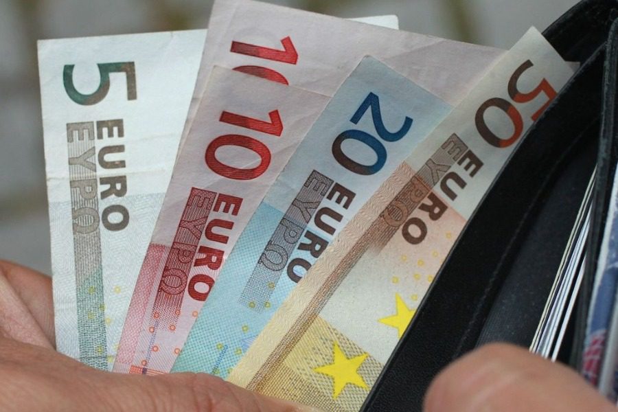 Καταργείται για όλους η εισφορά αλληλεγγύης από το 2023