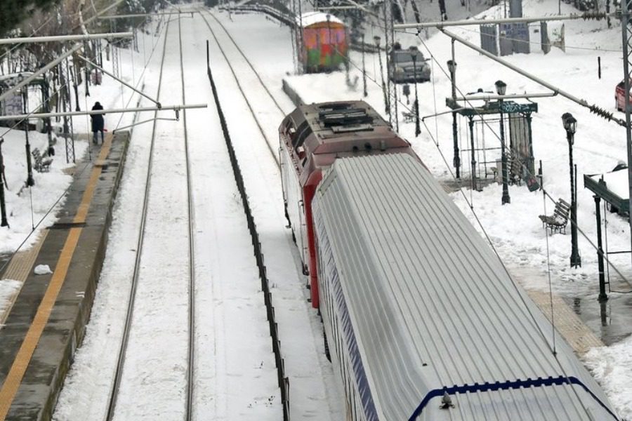 ΤΡΑΙΝΟΣΕ: Αυτές είναι οι αποζημιώσεις για όσους ταλαιπωρήθηκαν από τα χιόνια
