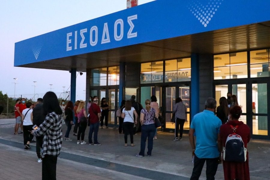Ήρθε η ώρα των προστίμων για 300.000 ανεμβολίαστους ‑ Αναρτώνται στο Taxisnet