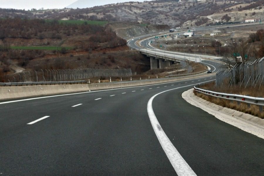 Κακοκαιρία Bianca: Απαγορεύεται η κυκλοφορία φορτηγών στην Εγνατία Οδό