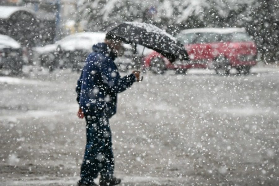 Κακοκαιρία «Φίλιππος»: Έρχεται πυκνό χιόνι και στην Αττική από το μεσημέρι