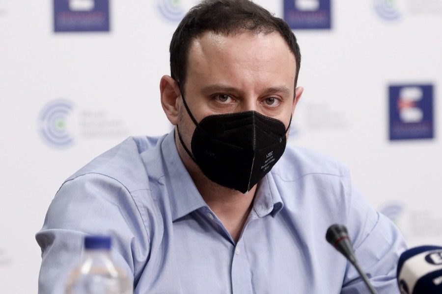 Γκίκας Μαγιορκίνης: Αυτοί είναι οι 2 λόγοι που αυξάνονται πάλι τα κρούσματα