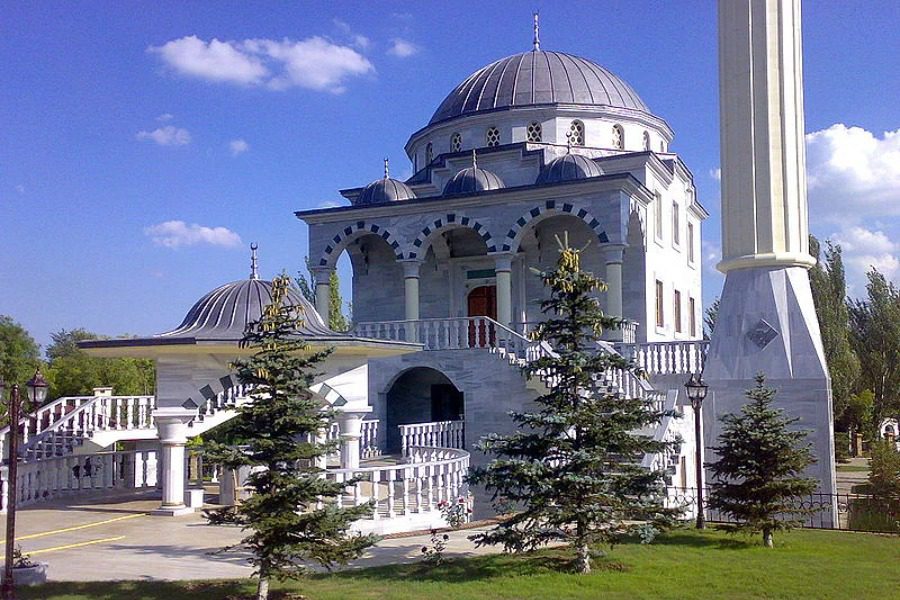 Μαριούπολη: Ρωσικές βόμβες κοντά σε Τούρκικο τζαμί με 86 άμαχους