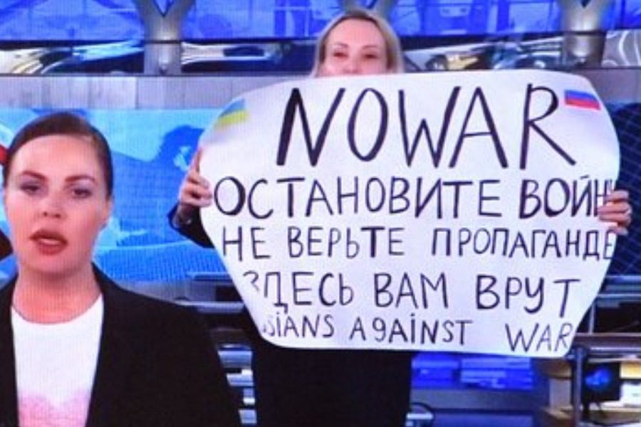 Ρωσία: Ελεύθερη η Μαρίνα Οβσιανίκοβα με πρόστιμο ‑ Ανησυχία για την τύχη της