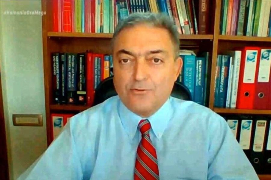 Βασιλακόπουλος: Η 4η δόση θα γίνει σε όλους ‑ Αρχικά στους άνω των 60 ετών