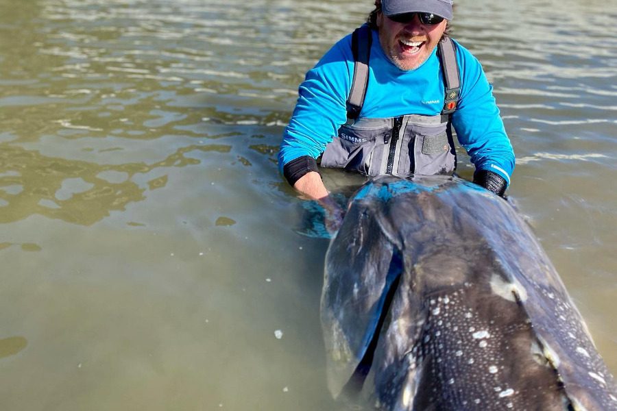 Καναδός έπιασε ψάρι… δεινόσαυρο μήκους 3,5 μέτρων 
