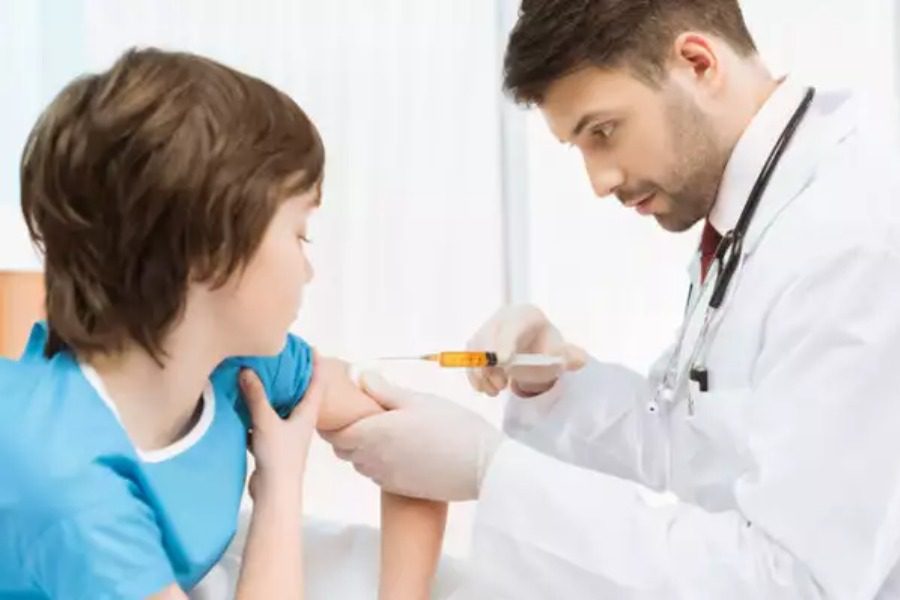 Εμβόλιο HPV: Δωρεάν και στα αγόρια ‑ Σε ποια ηλικία πρέπει να γίνεται