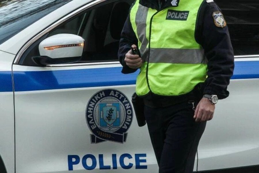 Ηράκλειο: Απείλησε με μαχαίρι τη σύντροφό της, αφού τη χτύπησε