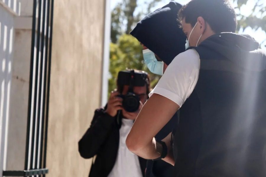 Κολωνός: Από 20 έως 60 ετών οι υποψήφιοι βιαστές της 12χρονης 