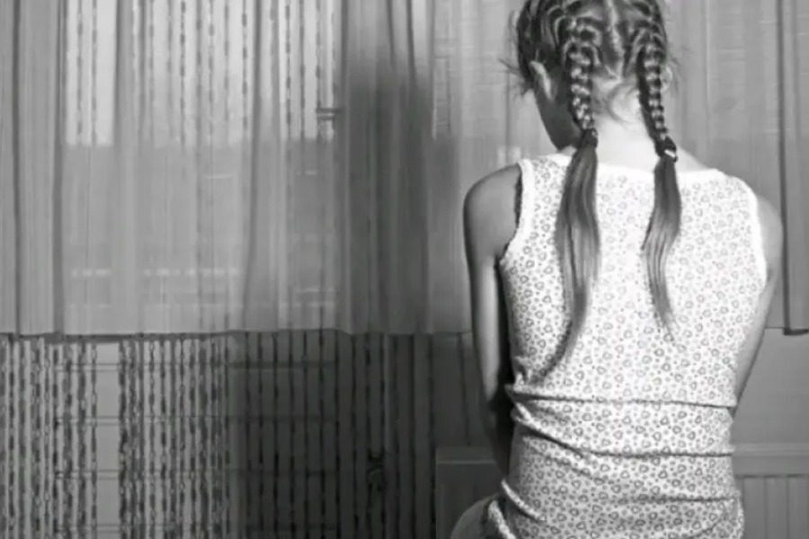 Σάτυρος γδύθηκε μπροστά σε 6χρονο κοριτσάκι και την ανάγκασε να αγγίξει τα γεννητικά του όργανα