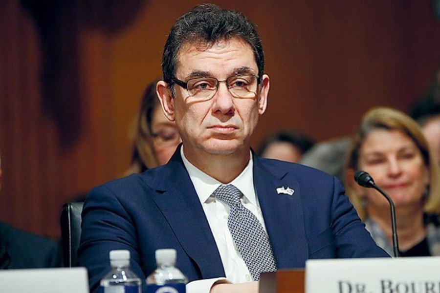 Μπουρλά: Απαραίτητη η τέταρτη δόση του εμβολίου για τον κορωνοϊό