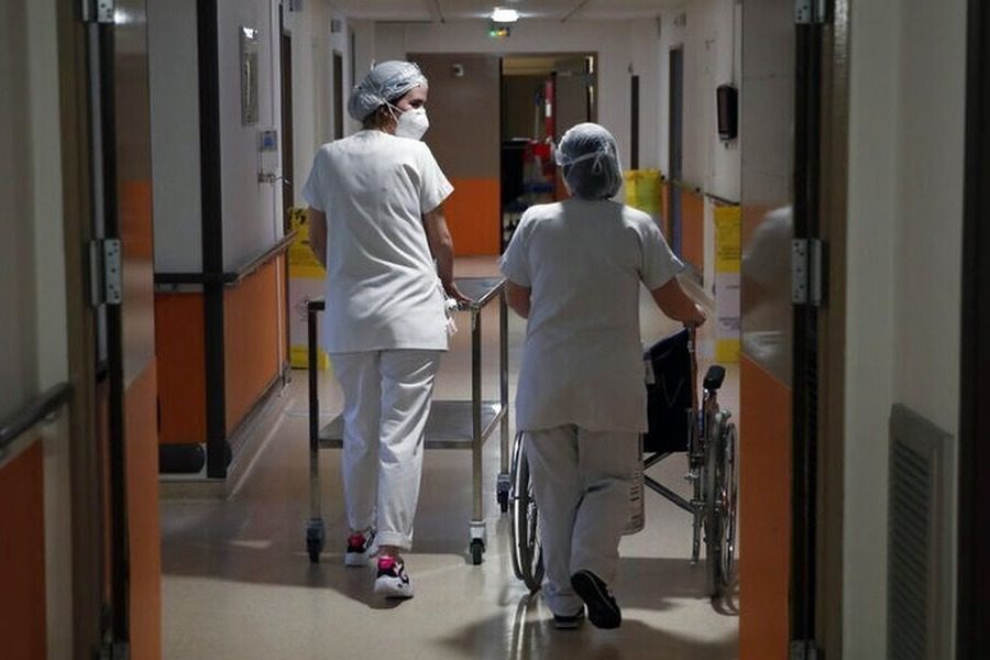 Ευλογιά των πιθήκων: Ύποπτο κρούσμα στη Νάξο ‑ Μεταφέρεται στο «Αττικόν»