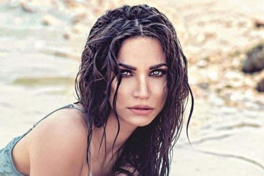 Κατερίνα Γερονικολού: Φοράει το πιο σeξι σορτς και «σκοράρει»