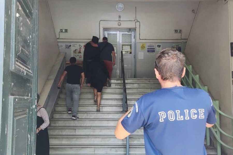 Σκιάθος: Σοκάρει η σύντροφος του Πυροσβέστη που συνελήφθη για παιδική πορνογραφία