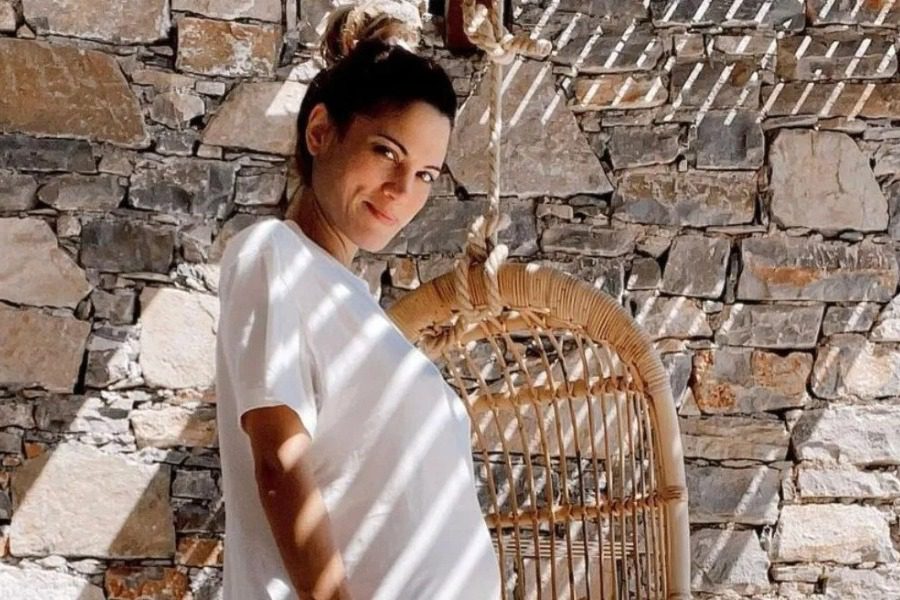 Μαίρη Συνατσάκη: Φανερά ενοχλημένη με τις ευχές των πρώην της