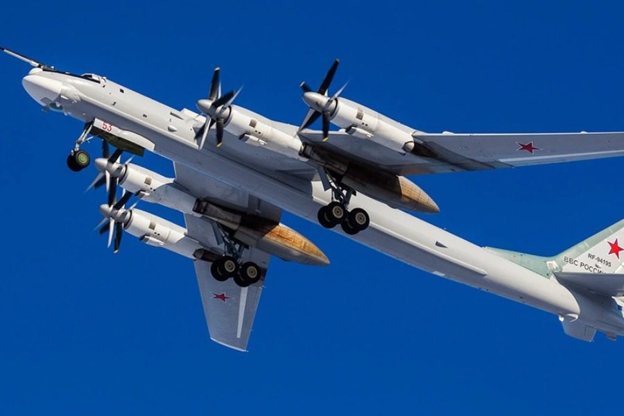 Οι Ρώσοι σήκωσαν τα βαρέα βομβαρδιστικά Tu‑95/‑160