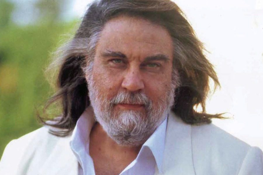 Βαγγέλης Παπαθανασίου: Πέθανε ο σπουδαίος μουσικός και συνθέτης | e-sterea.gr