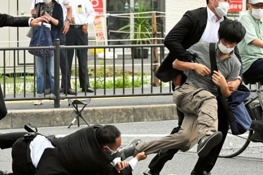 Σίνζο Αμπε: Ποιος και γιατί σκότωσε τον πρώην πρωθυπουργό της Ιαπωνίας 
