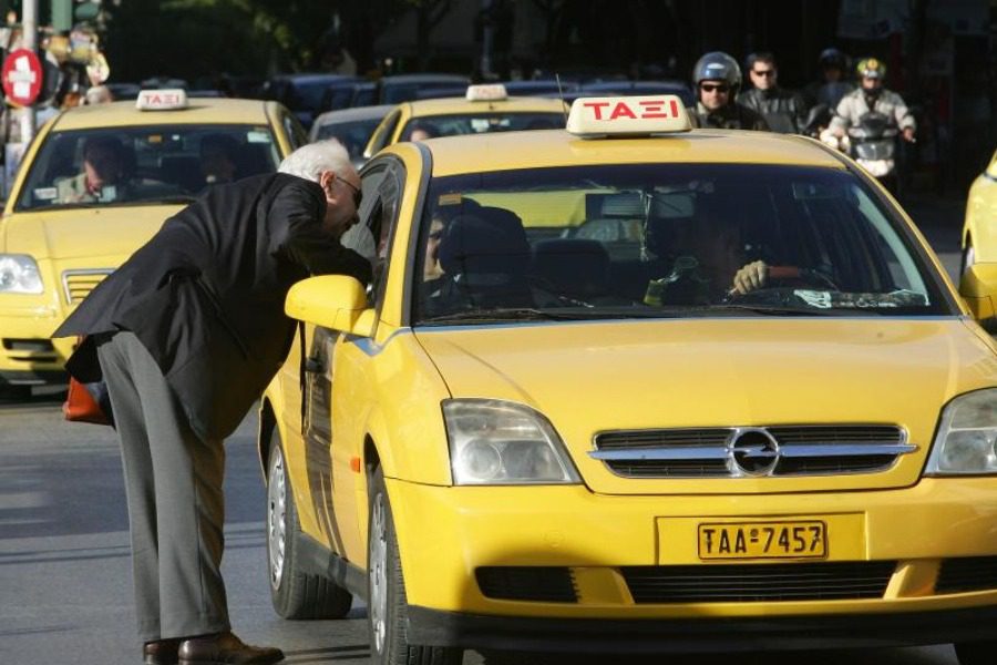 Πού παραμένει υποχρεωτική η μάσκα