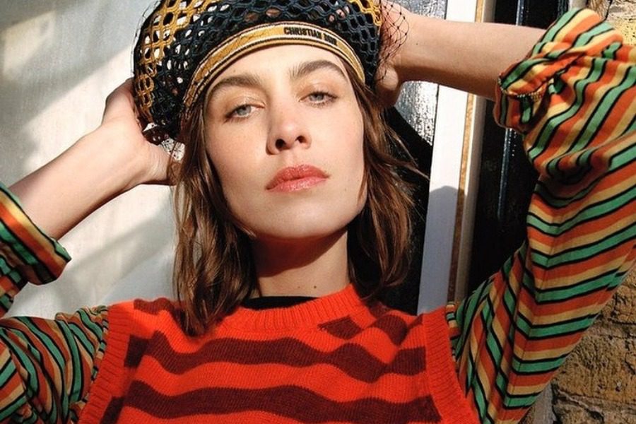 5 λόγοι που η Alexa Chung είναι το απόλυτο beauty & style icon των κοριτσιών