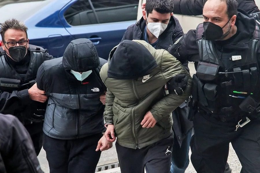 Ανατροπή στη δολοφονία του Αλκη Καμπανού: 21χρονος Έλληνας κρατούσε το δρεπάνι