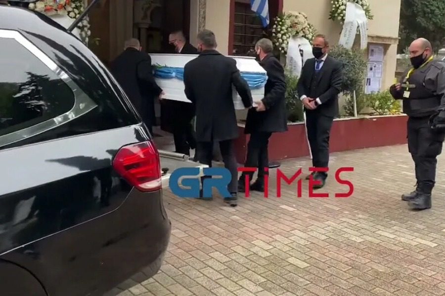 Δολοφονία 19χρονου στη Θεσσαλονίκη: Το τελευταίο αντίο στον Αλκη