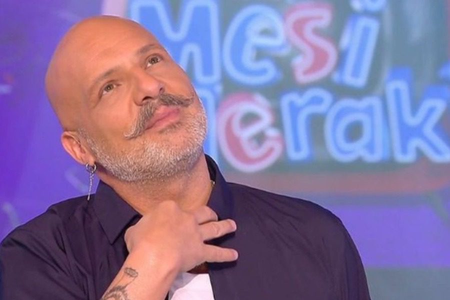 Νίκος Μουτσινάς: «Είμαι ένα βήμα πριν προσβάλλω το συμβόλαιό μου και ζητήσω να μην κάνουμε εκπομπή»
