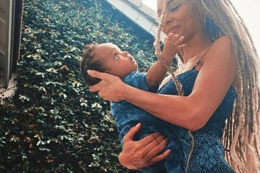 Nick Cannon: Πώς ανακάλυψε ότι ο νεογέννητος γιος του έχει καρκίνο