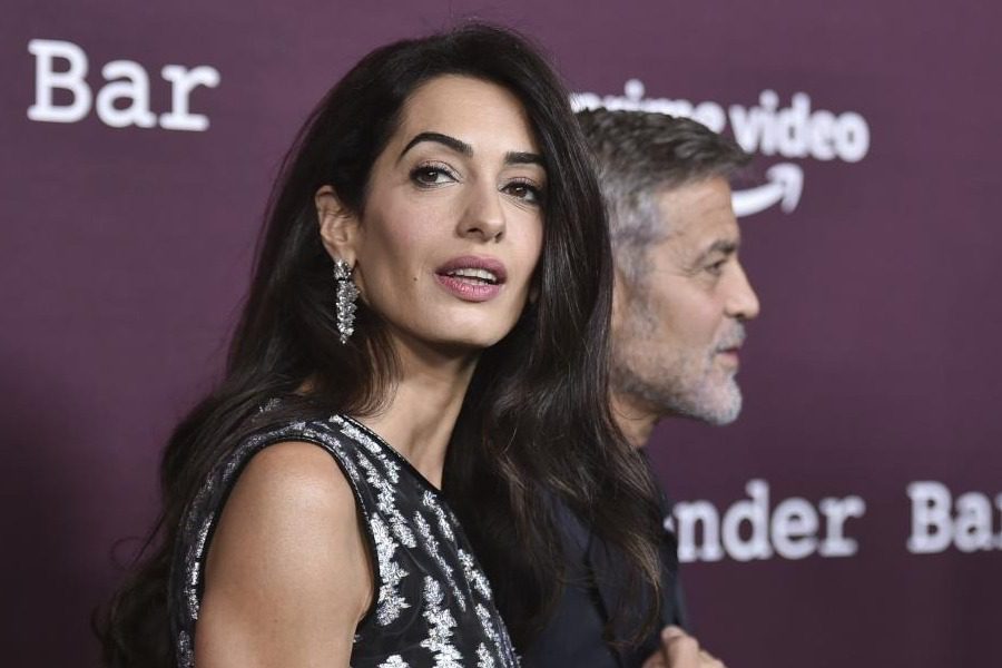 Ο Δημήτρης Γιαννέτος επιμελήθηκε τα μαλλιά της Αμάλ Κλούνεϊ και έβγαλε selfie μαζί της