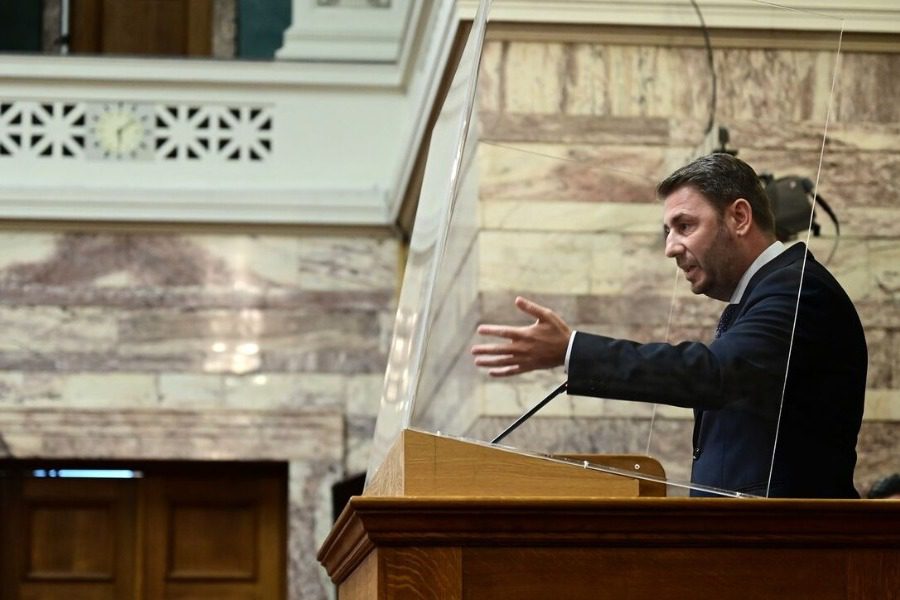 Ανδρουλάκης: Ο πρωθυπουργός δεν απάντησε γιατί με παρακολουθούσαν 