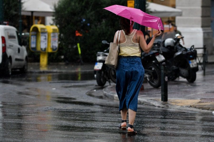 Σάκης Αρναούτογλου: Σοβαρή η επιδείνωση το επόμενο 48ωρο