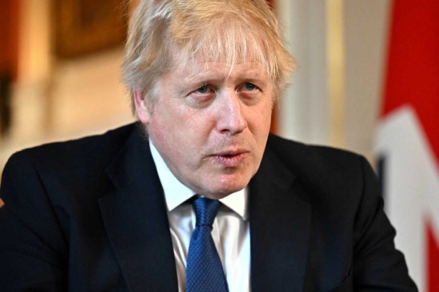 Μπόρις Τζόνσον: «Μαζικές» κυρώσεις στον «δικτάτορα» Πούτιν