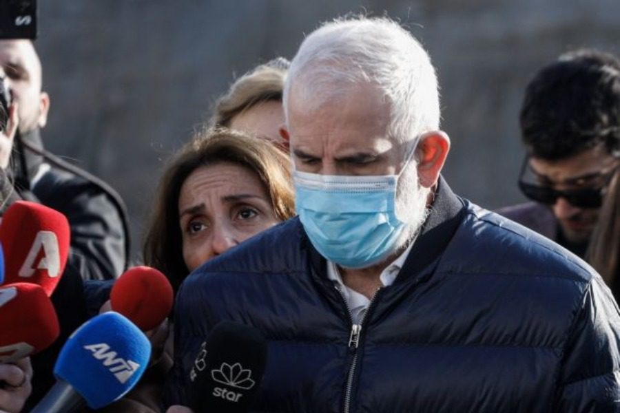 «Με λένε Πέτρο Φιλιππίδη και ό,τι έχει μείνει από αυτό»