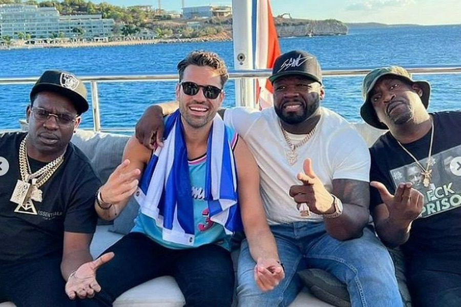 Κωνσταντίνος Αργυρός: Παρέα με τον 50 Cent σε κότερο