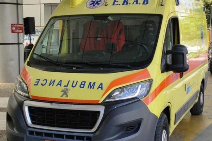 Νεκρός άνδρας στη σκεπή του σπιτιού του