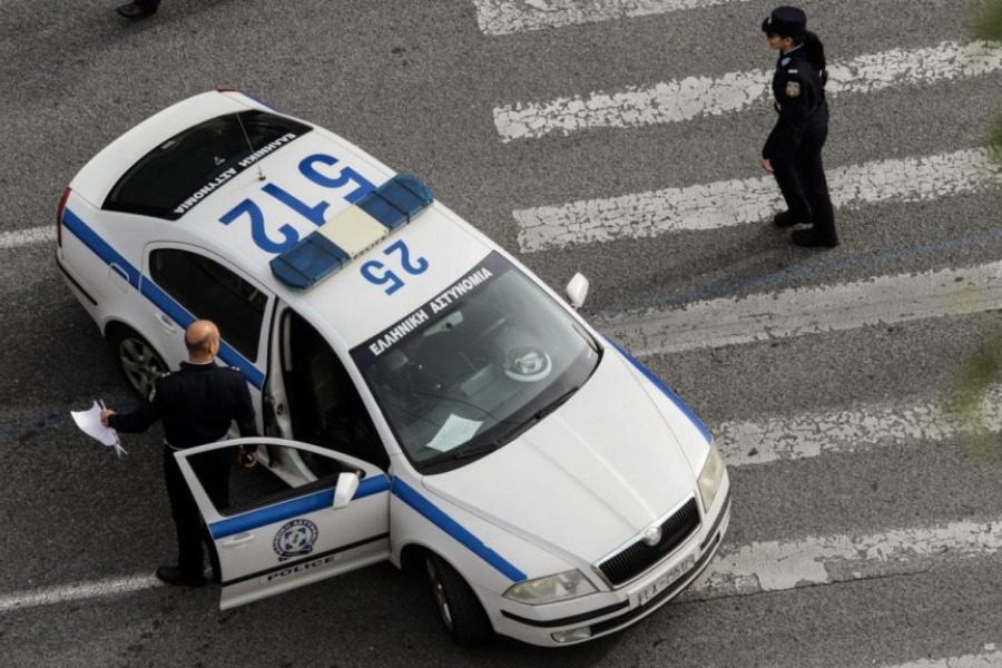 Αγρια ληστεία στη Γλυφάδα: Βασάνισαν 55χρονη και της άρπαξαν κοσμήματα 1 εκατ. ευρώ