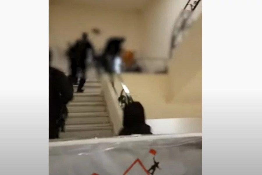 Βίντεο από την αστυνομική επιχείρηση στην ΑΣΟΕΕ ‑ 6 συλλήψεις