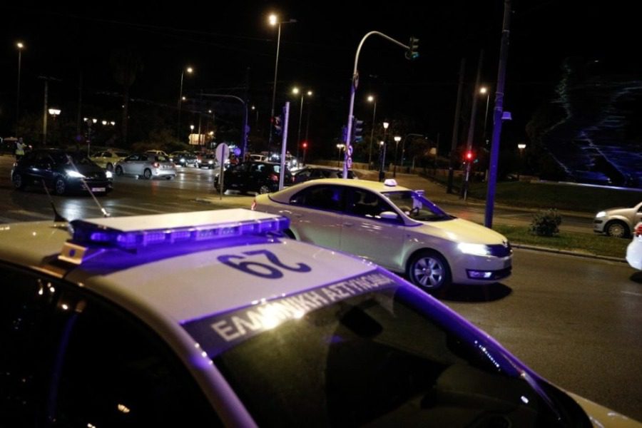 Σοκ στη Χαλκίδα: Ανδρας απειλούσε να ρίξει γυναίκα από μπαλκόνι