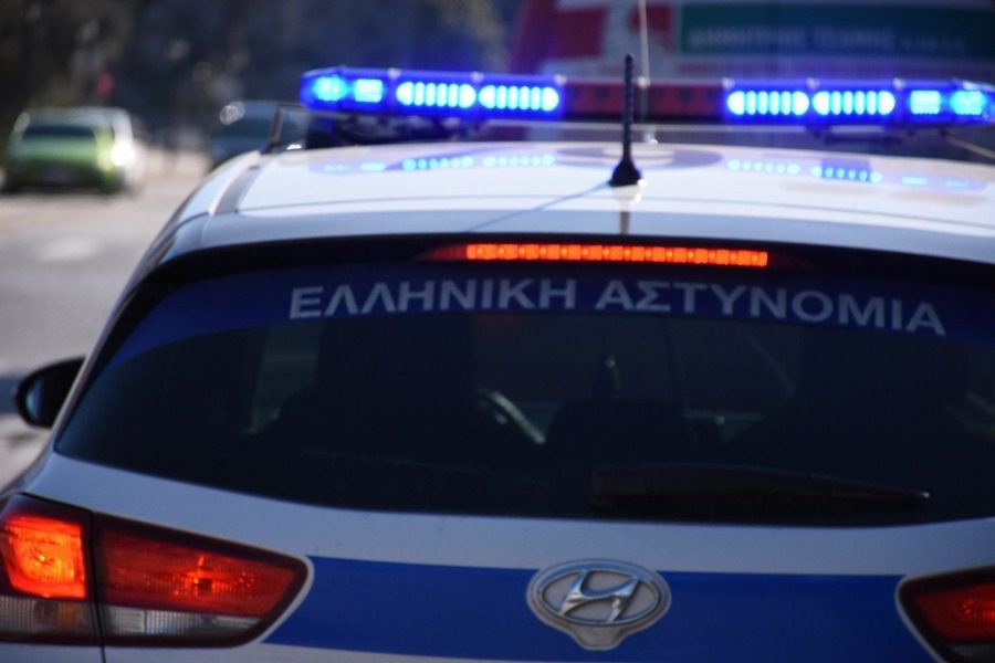 Πυροβολισμοί στην πλατεία Βάθης ‑ Ένας τραυματίας