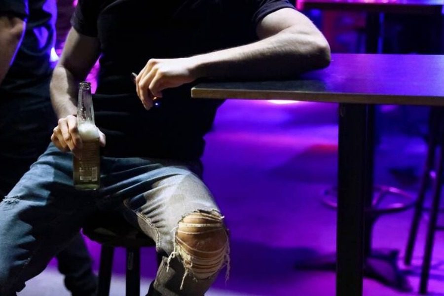 Σκιάθος: 19χρονη από τη Σουηδία κατήγγειλε βιασμό από Έλληνα σε κλαμπ