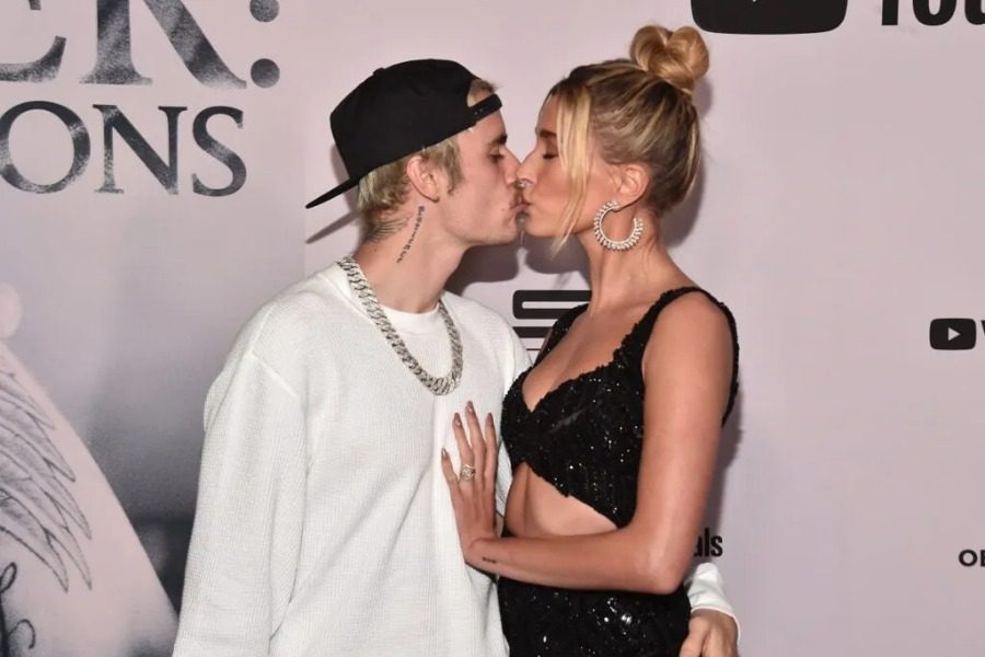 Το δύσκολο παρελθόν της Hailey Bieber: Έφτασα τόσο χαμηλά, που νόμιζα ότι είχα παραισθήσεις