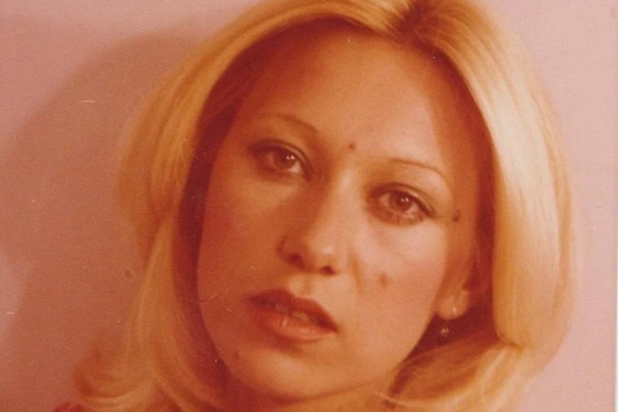 Αίγινα: Ομολόγησε ο 46χρονος γιος τη δολοφονία της μητέρας του, ηθοποιού Μαρίας Μπονίκου