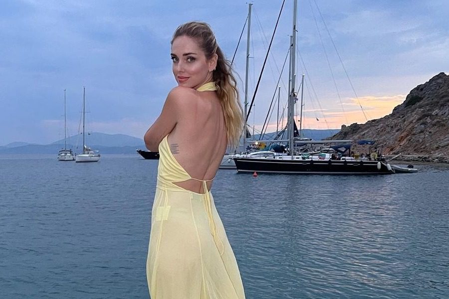 Chiara Ferragni: Όλα τα beauty looks της από τις διακοπές στην Ύδρα
