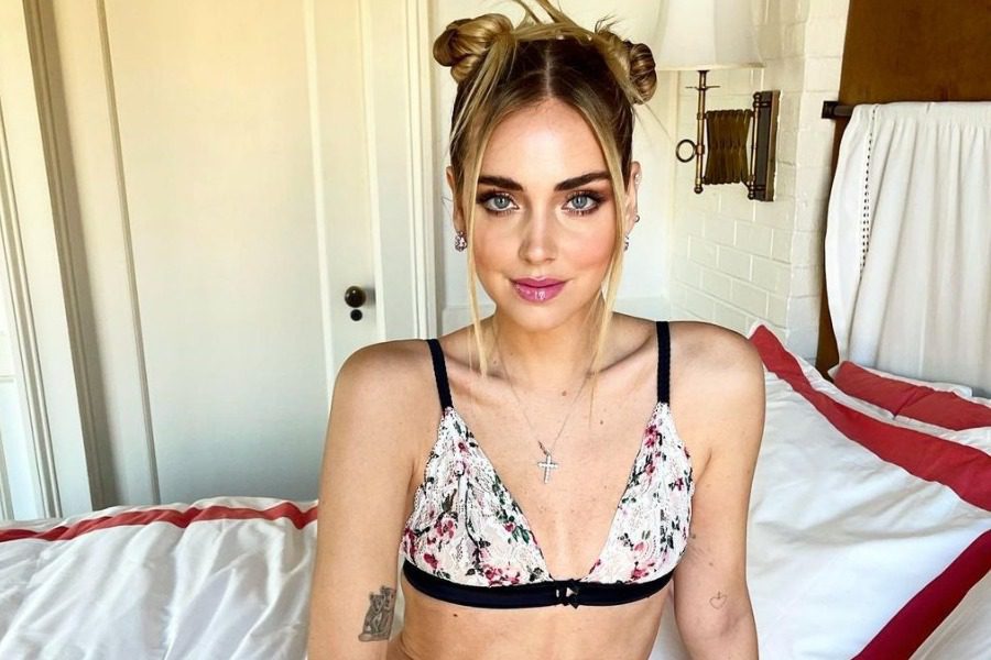 Nail Inspo: Δες τo μανικιούρ της Chiara Ferragni που αλλάζει χρώμα